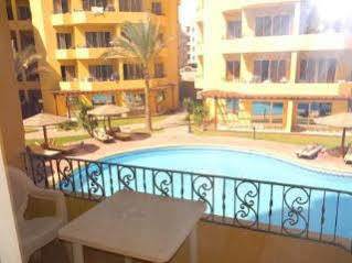 British Resort Apartments Hurghada Exteriör bild